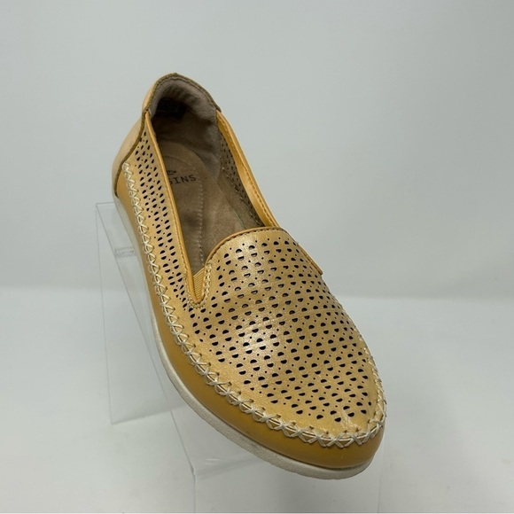 Earth Origins Lark Lizzy Amber Yellow Leather Perforated Loafers Size 9 - Picture 2 of 12